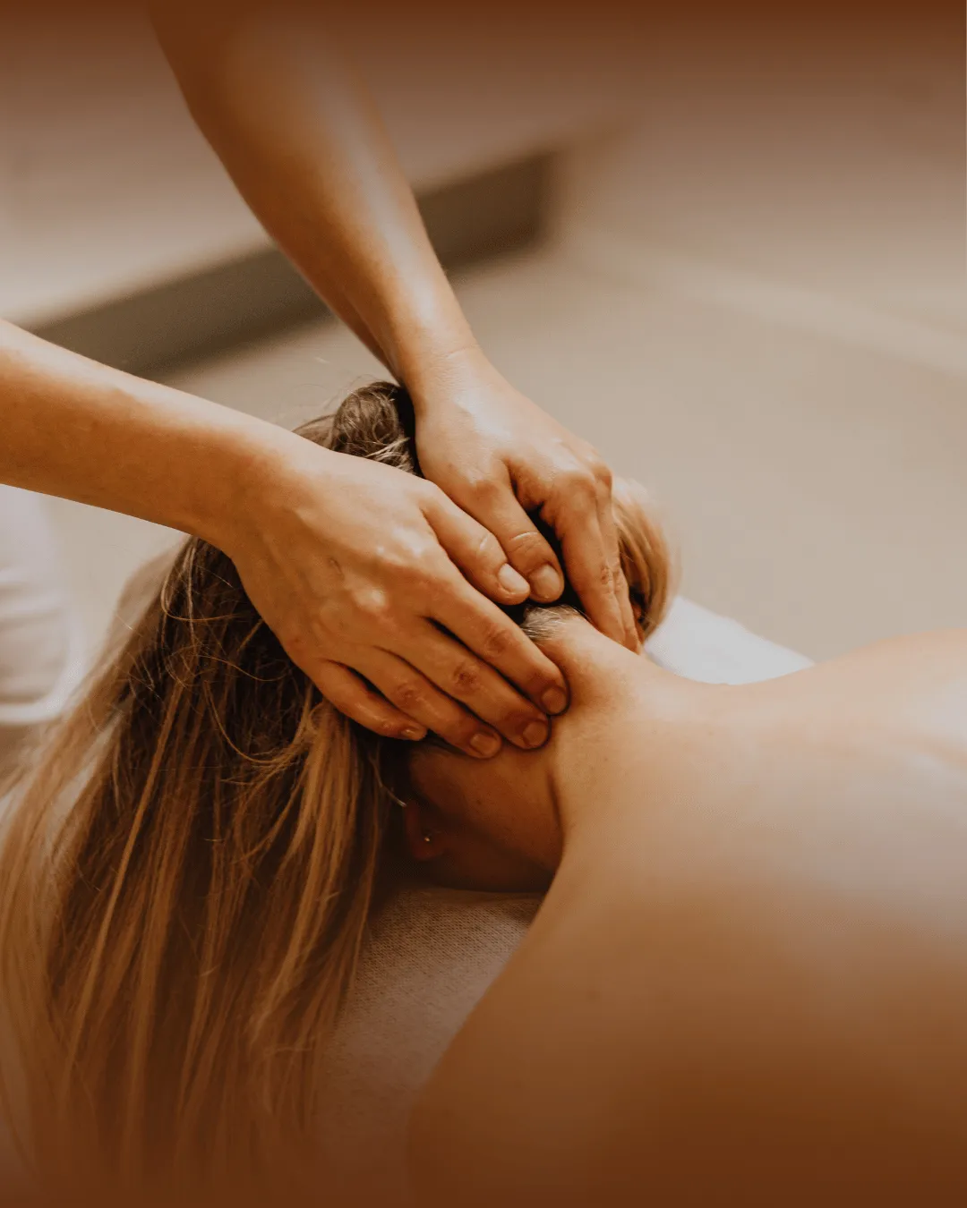 Back, shoulder and neck massage